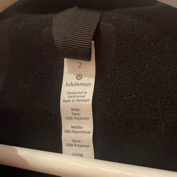 Lululemon black raincoat size 2. Beautiful jacket in perfect condition. - Picture 2 of 9